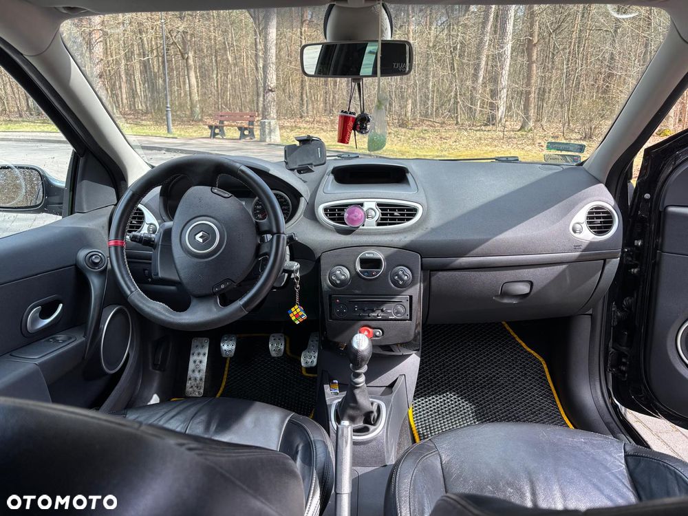 Renault Clio 2.0 16V Sport - 1