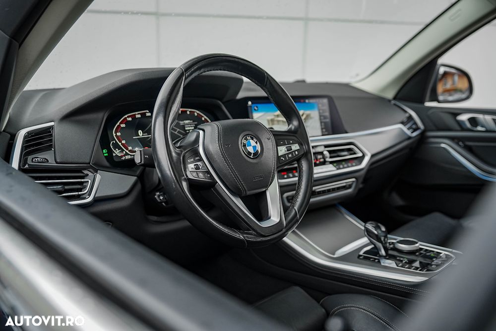 BMW X5 xDrive45e - 32