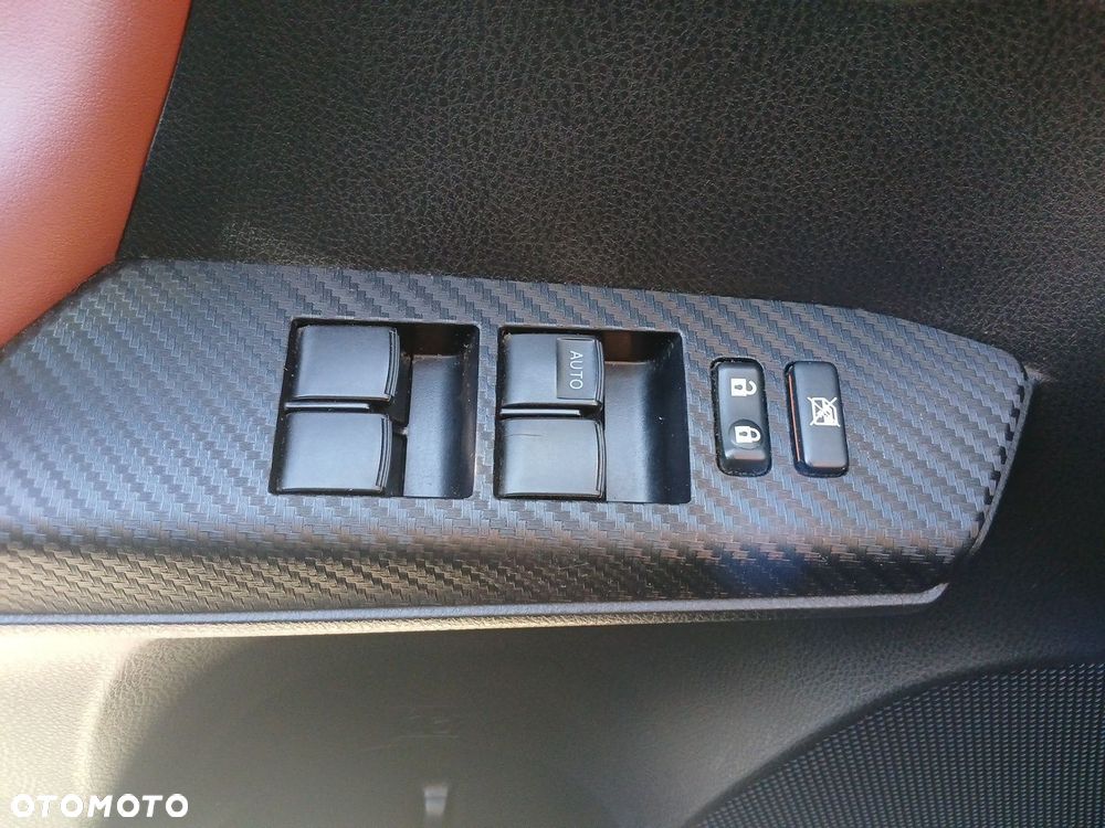 Toyota RAV4 2.0 Premium 4x4 MS - 18