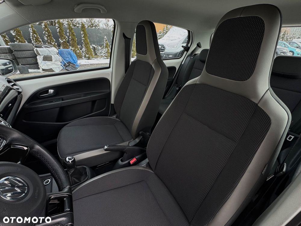 Volkswagen up! - 14
