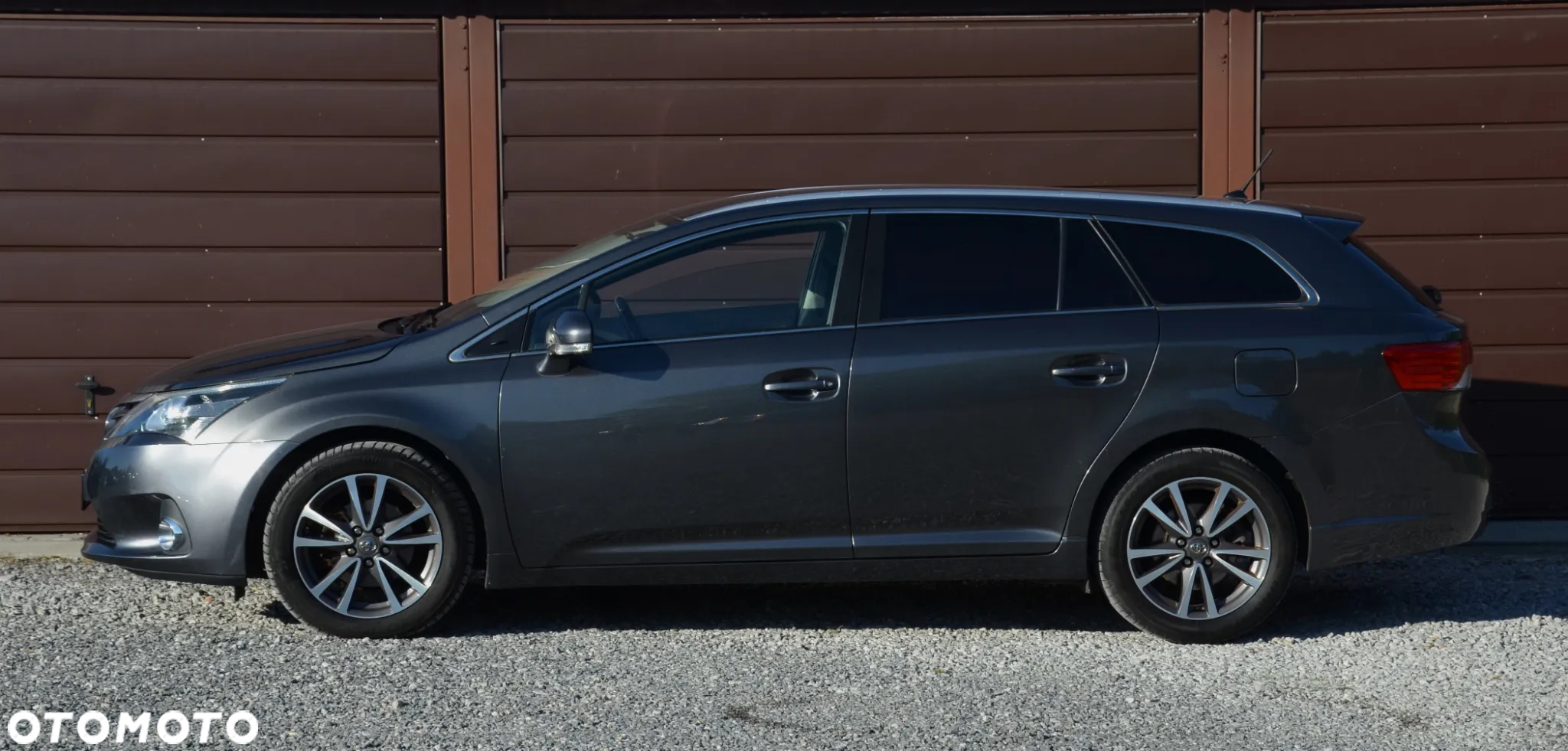 Toyota Avensis 2.0 D-4D Active - 7