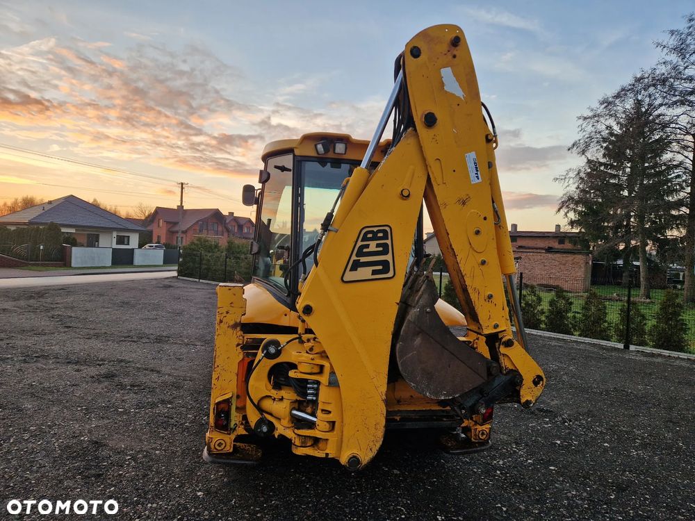 JCB 3CX - 19