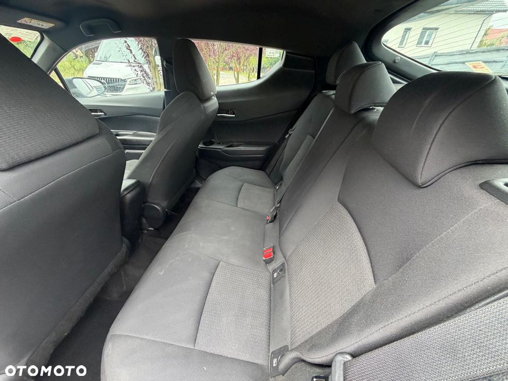 Toyota C-HR Business-Edition - 11