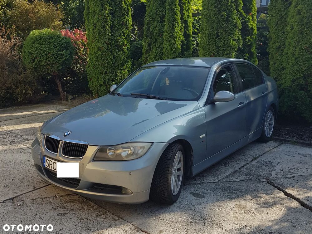 BMW Seria 3 320i - 4