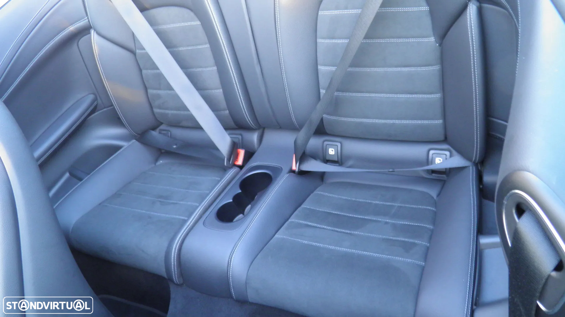 Mercedes-Benz C 200 AMG Line - 34