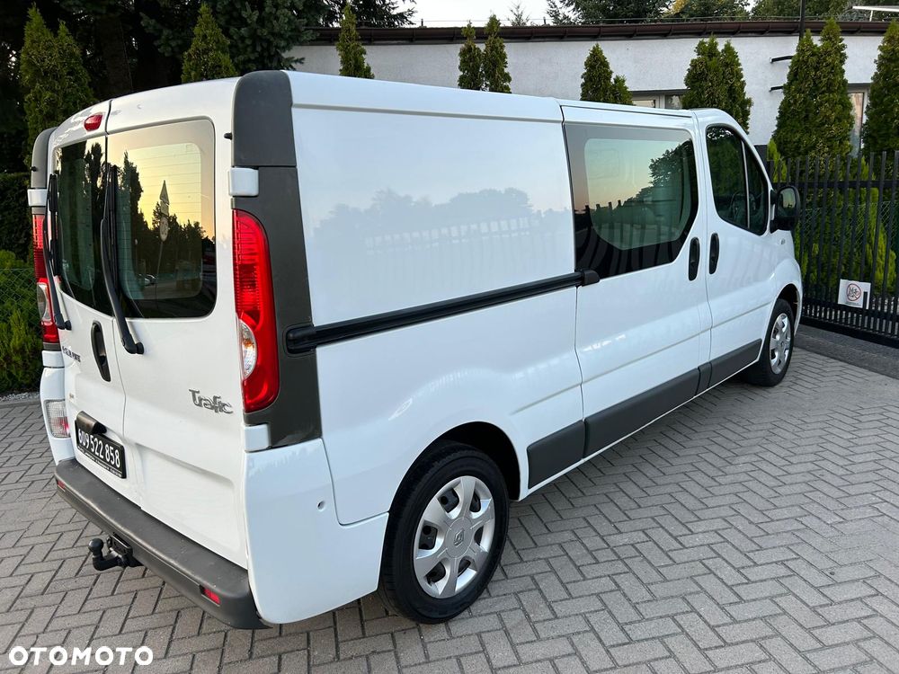Renault Trafic - 16