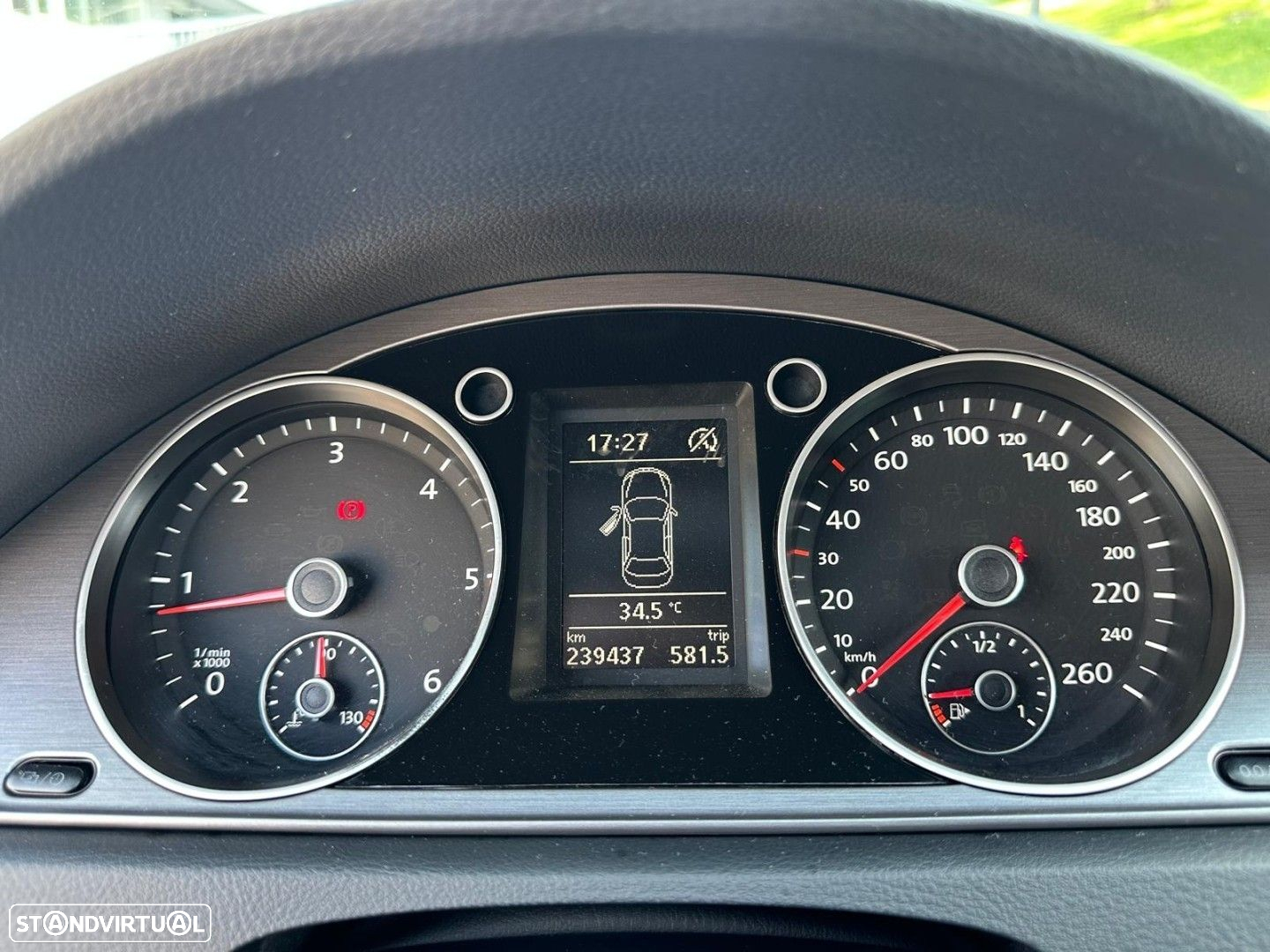 VW Passat 1.6 TDI BlueMotion - 30