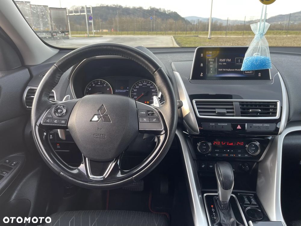 Mitsubishi Eclipse Cross 1.5 T GPF Intense Pro CVT - 13