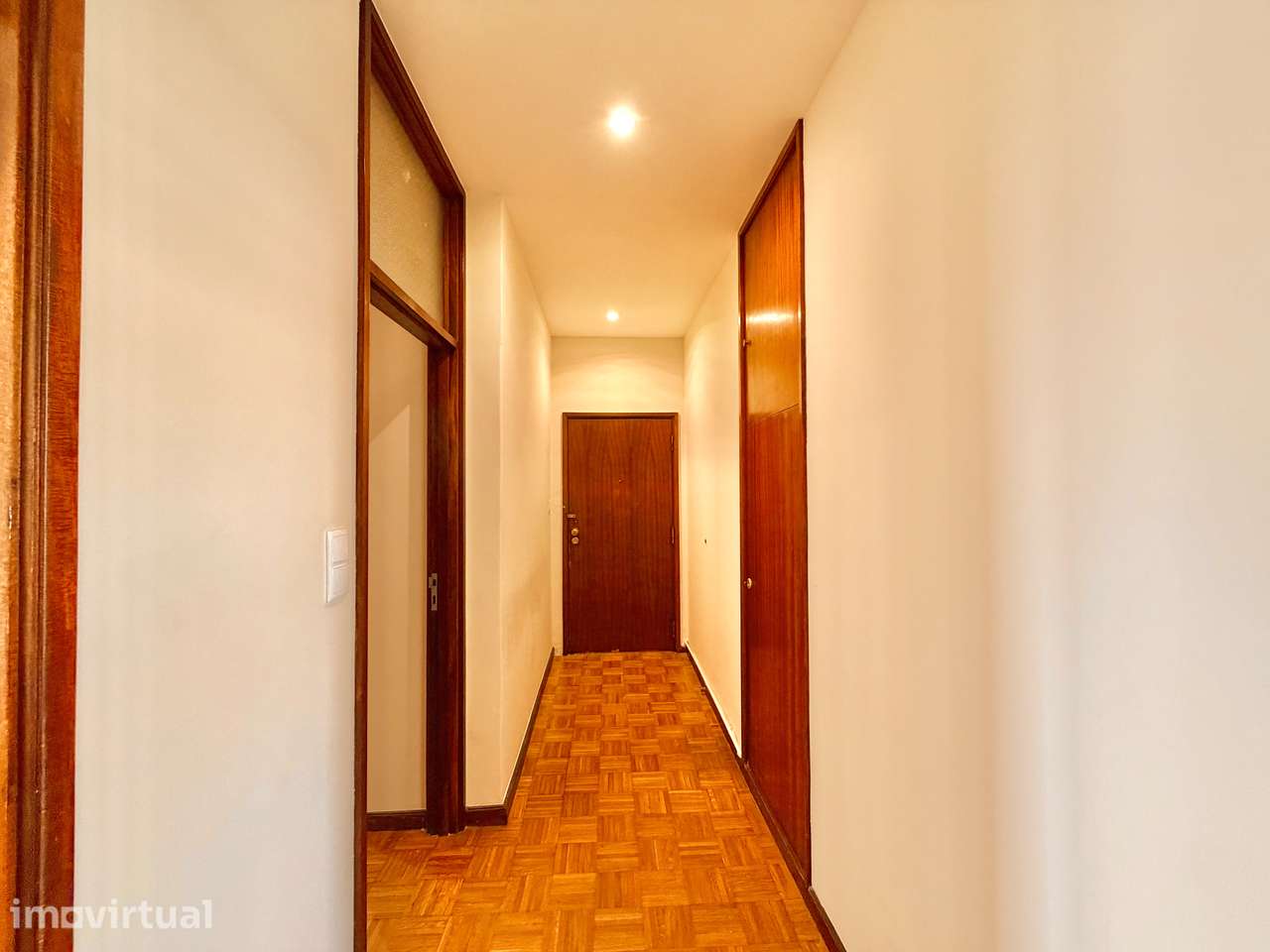 Prédio residencial à venda na Rua do Monte Cativo, 474 - Grande imagem: 3/26
