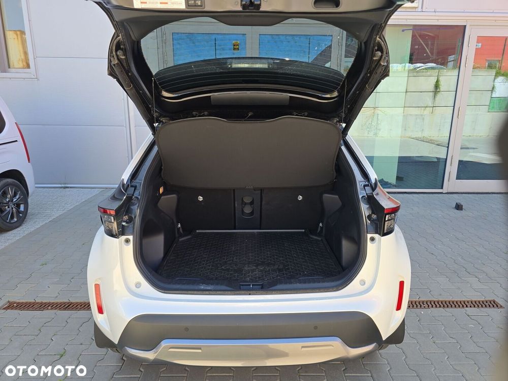 Toyota Yaris Cross Hybrid 1.5 Premiere Edition AWD - 13