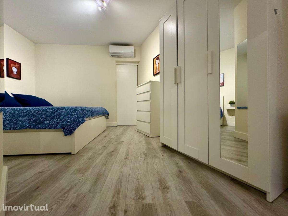 Estúdio - localizado em São Bento Lisbon - Grande imagem: 2/16