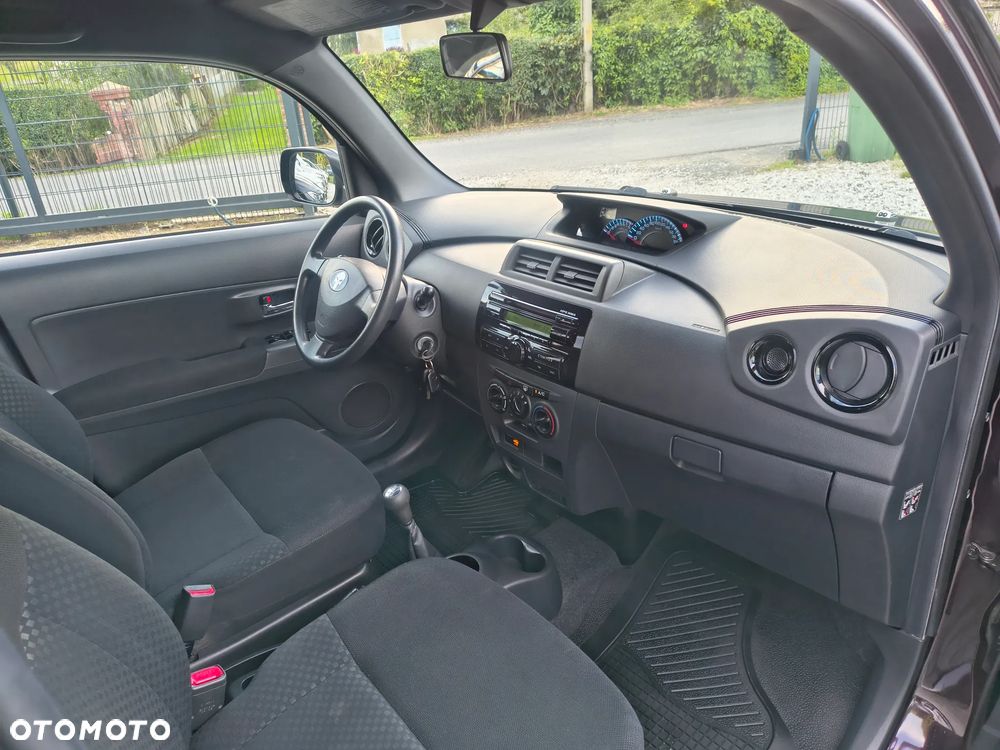 Daihatsu Materia 1.5 black edition - 18