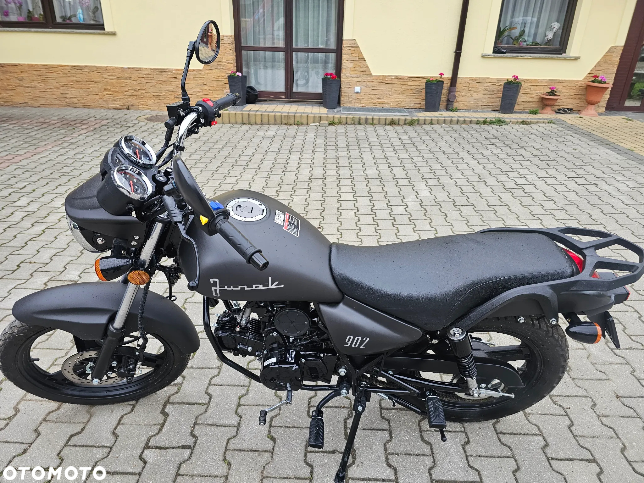 Junak 902 - 2
