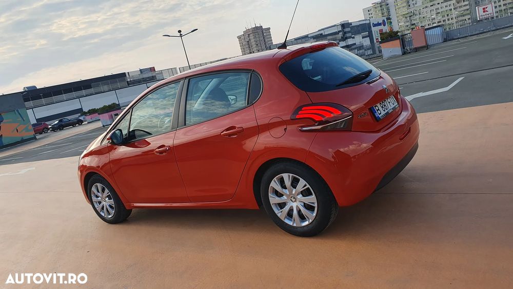 Peugeot 208 1.2 L PureTech Allure - 17