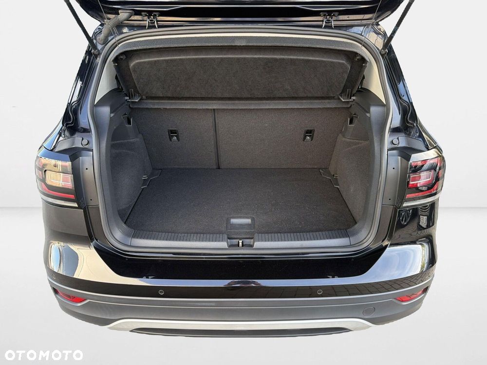 Volkswagen T-Cross - 32