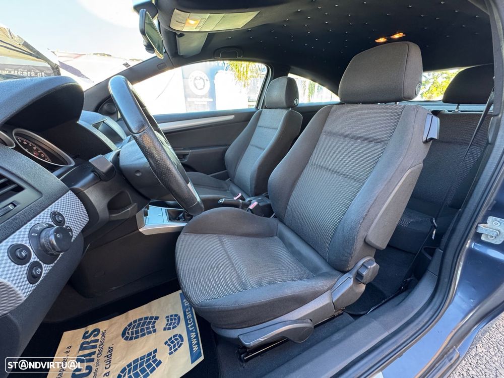 Opel Astra GTC 1.3 CDTi - 9