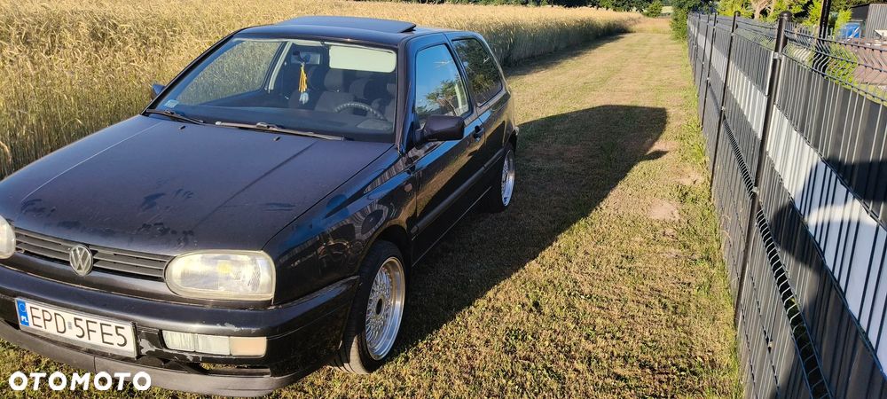 Volkswagen Golf 1.4 - 1