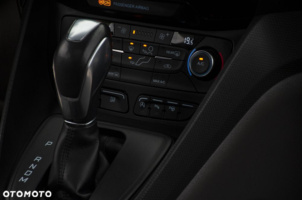 Ford Tourneo Connect Grand - 20