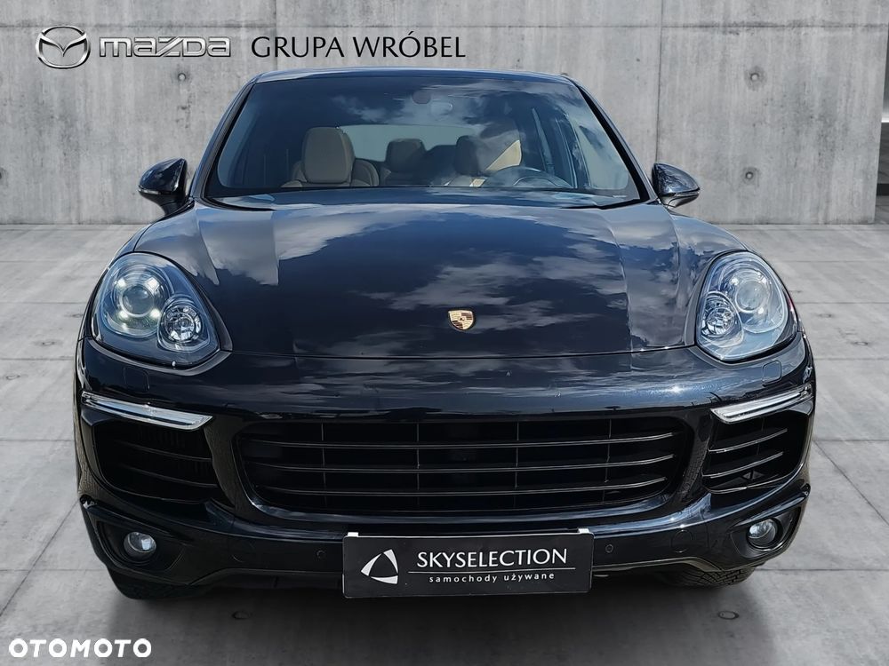 Porsche Cayenne - 2