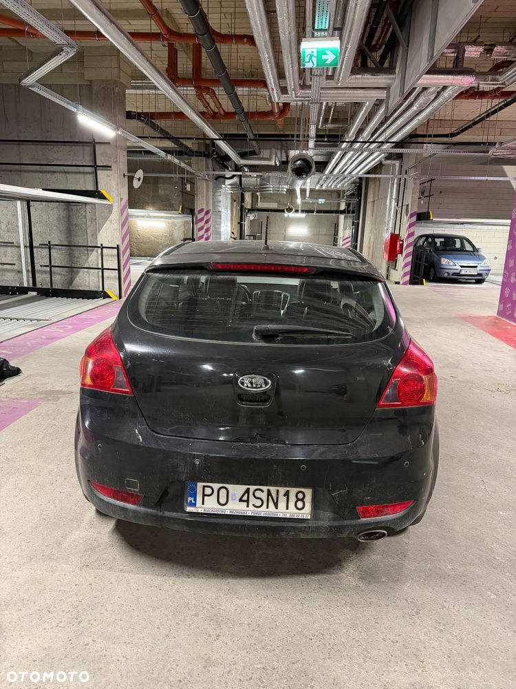 Kia Ceed - 7