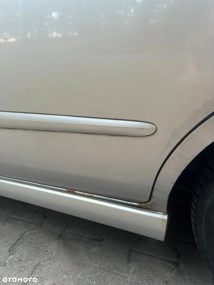 Kia Cerato 1.6 LX / Family - 13
