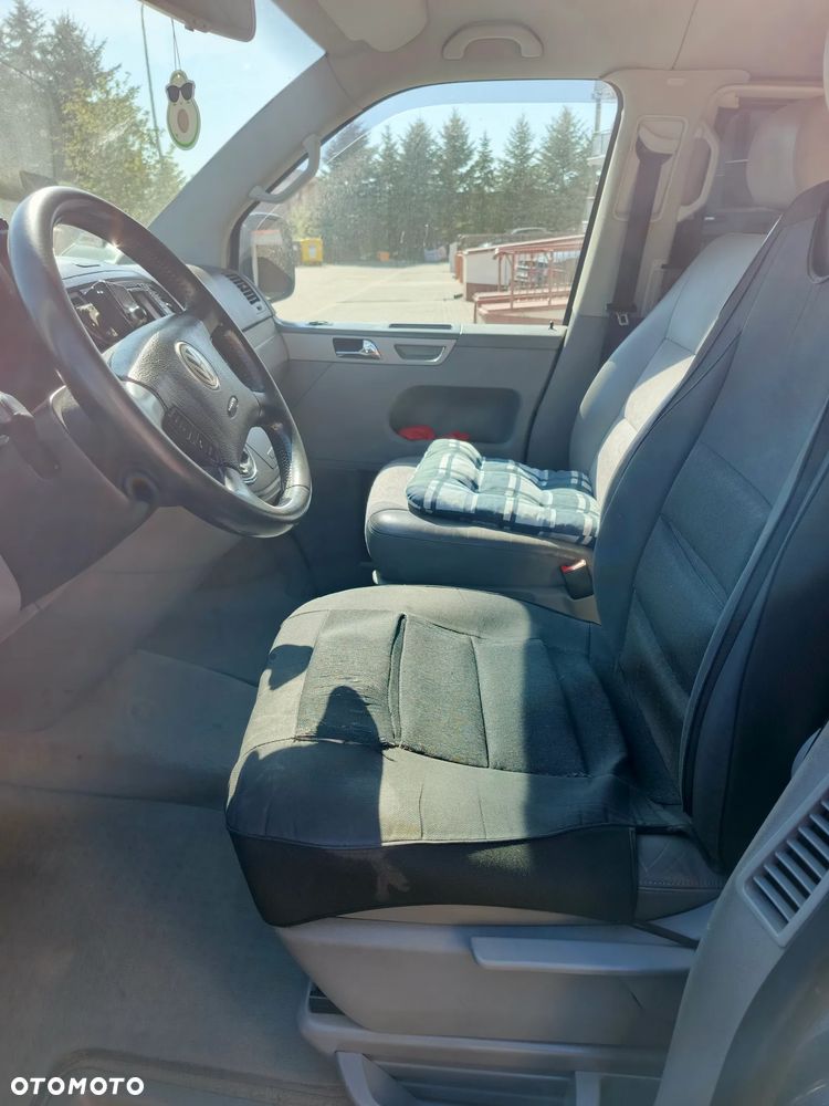 Volkswagen Multivan - 7