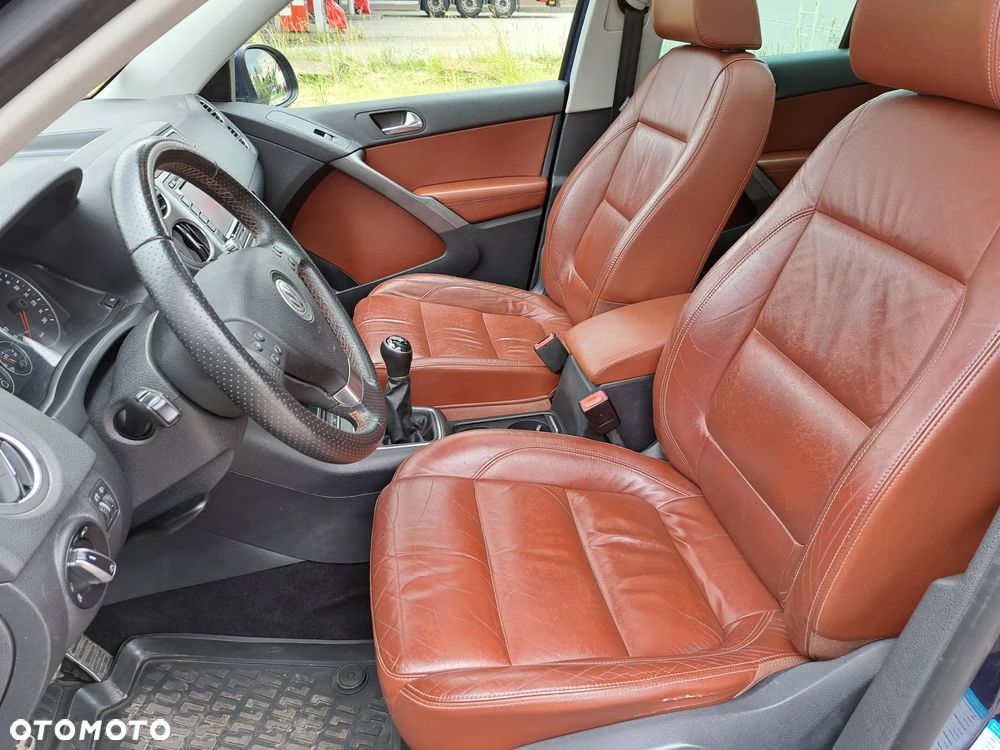 Volkswagen Tiguan - 15