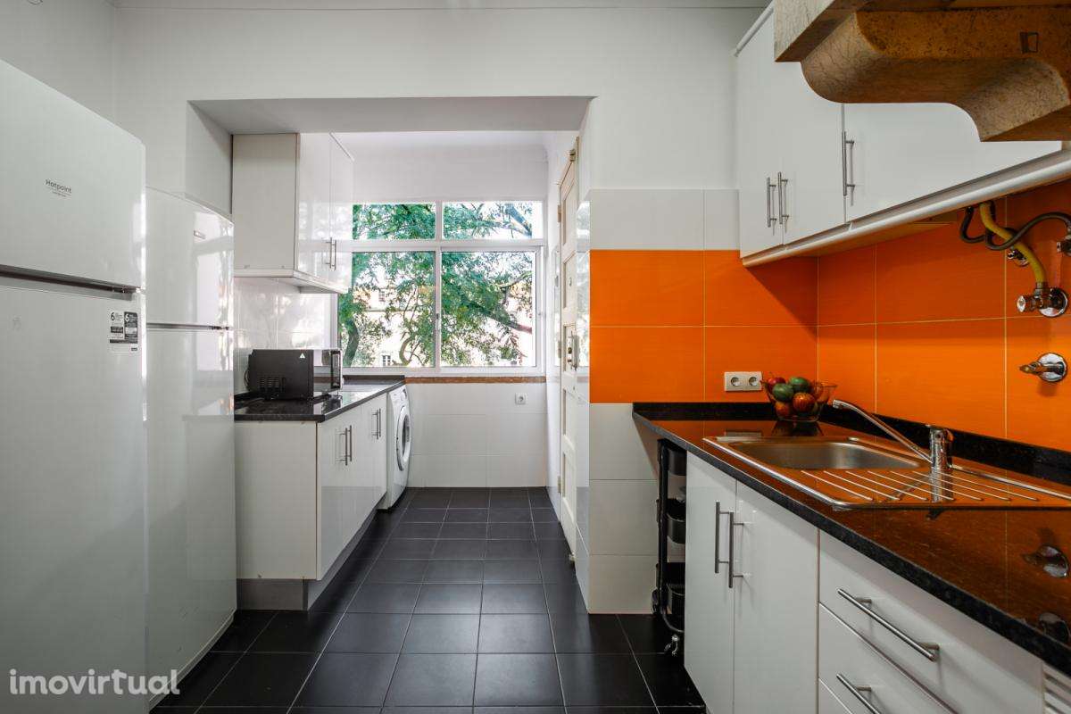 Quarto - localizado em Roma-Areeiro Lisbon - Grande imagem: 5/17