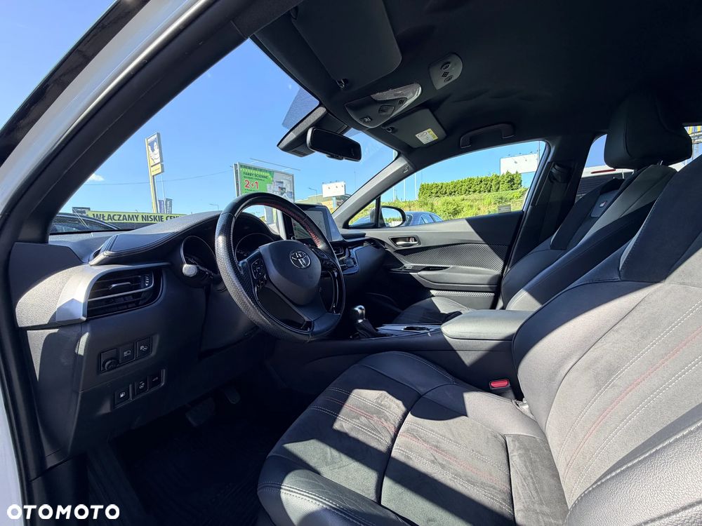 Toyota C-HR 2.0 Hybrid Dynamic Force GR Sport - 32