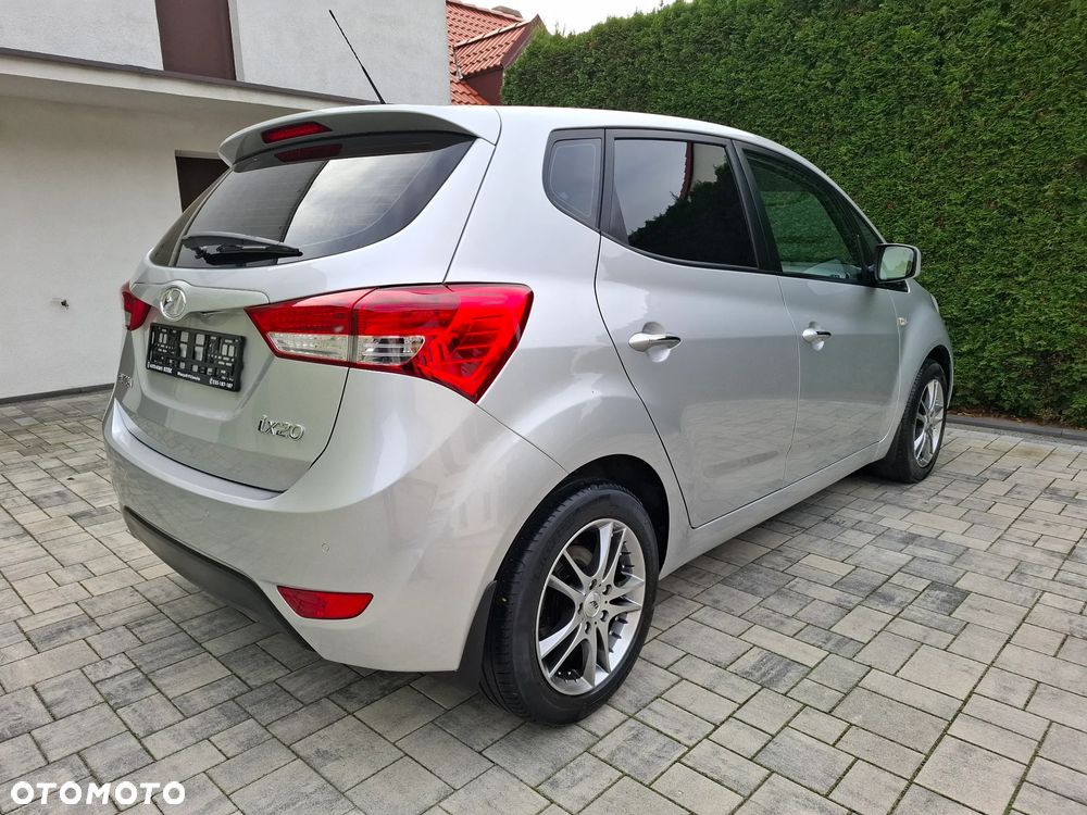 Hyundai ix20 - 10