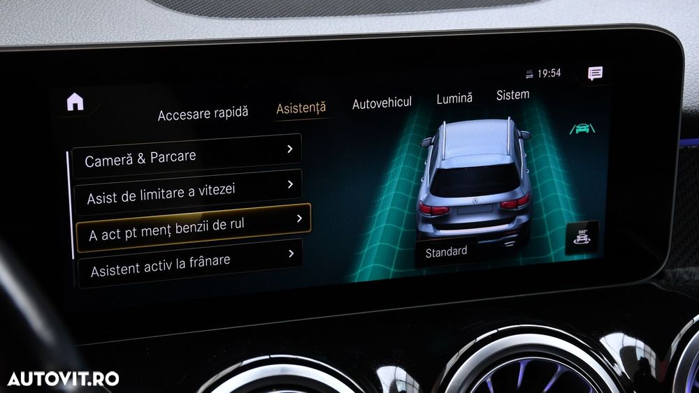 Mercedes-Benz GLB 200 d 4MATIC 8G-DCT AMG Line - 19