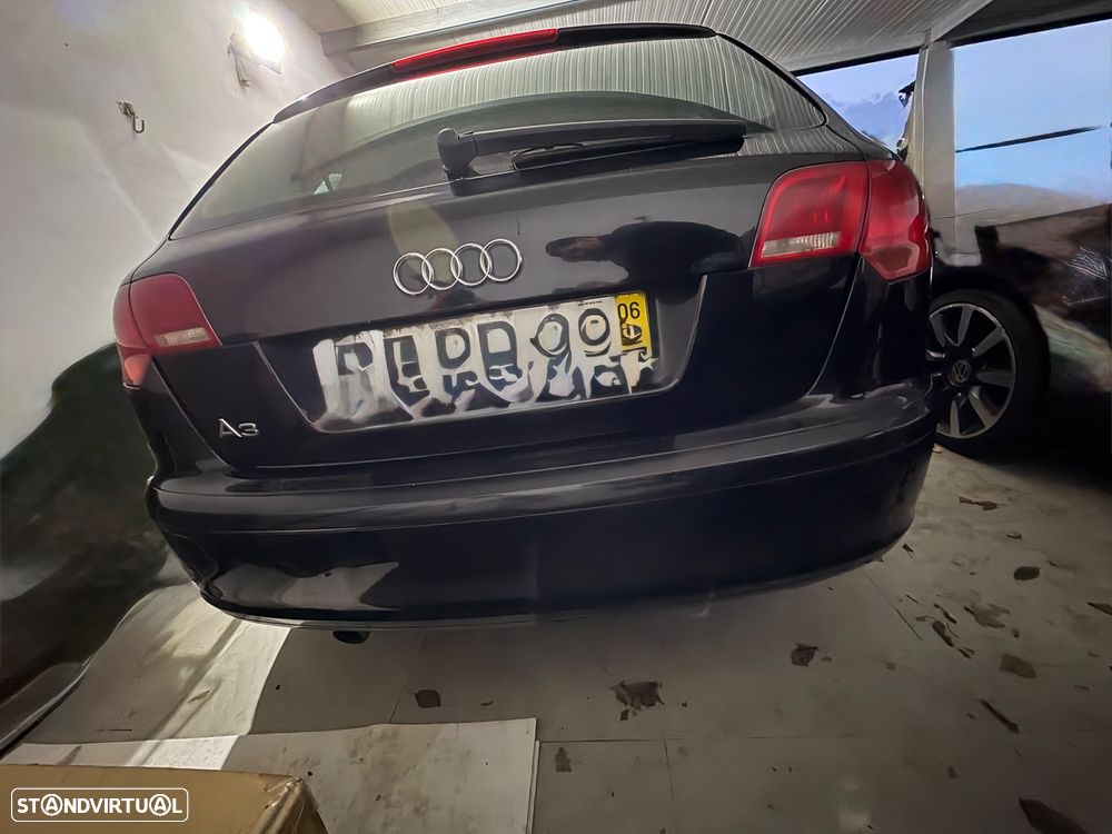 Audi A3 Sportback 1.6 Ambiente - 2