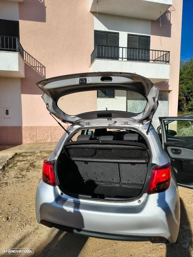 Toyota Yaris - 5