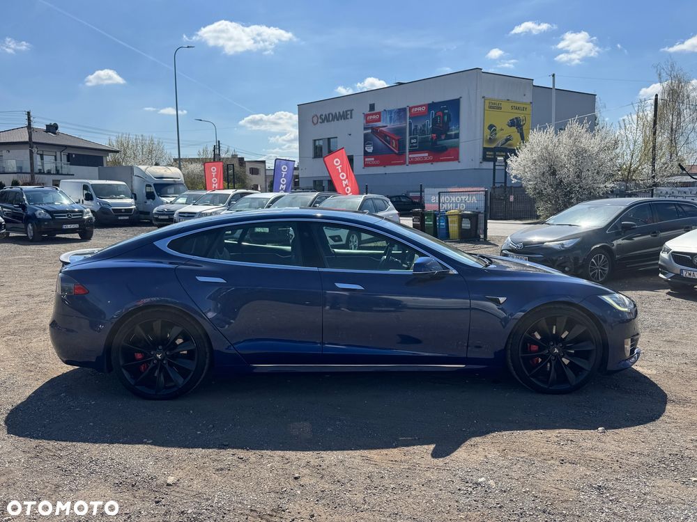 Tesla Model S 90 D Performance - 15