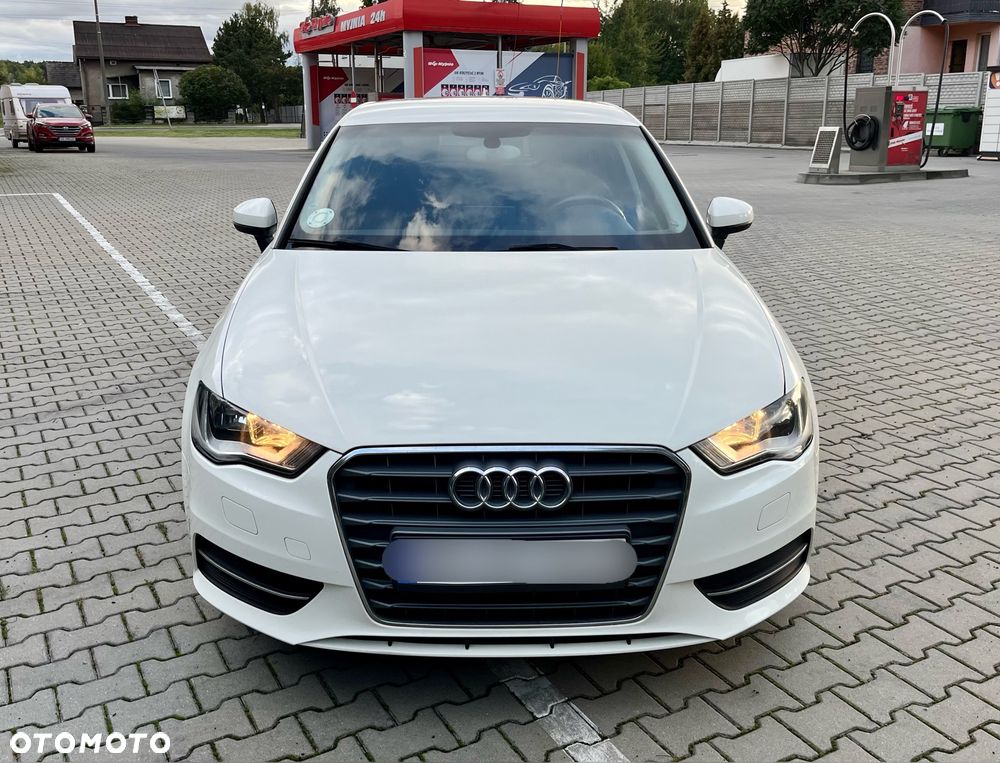Audi A3 Sportback - 12