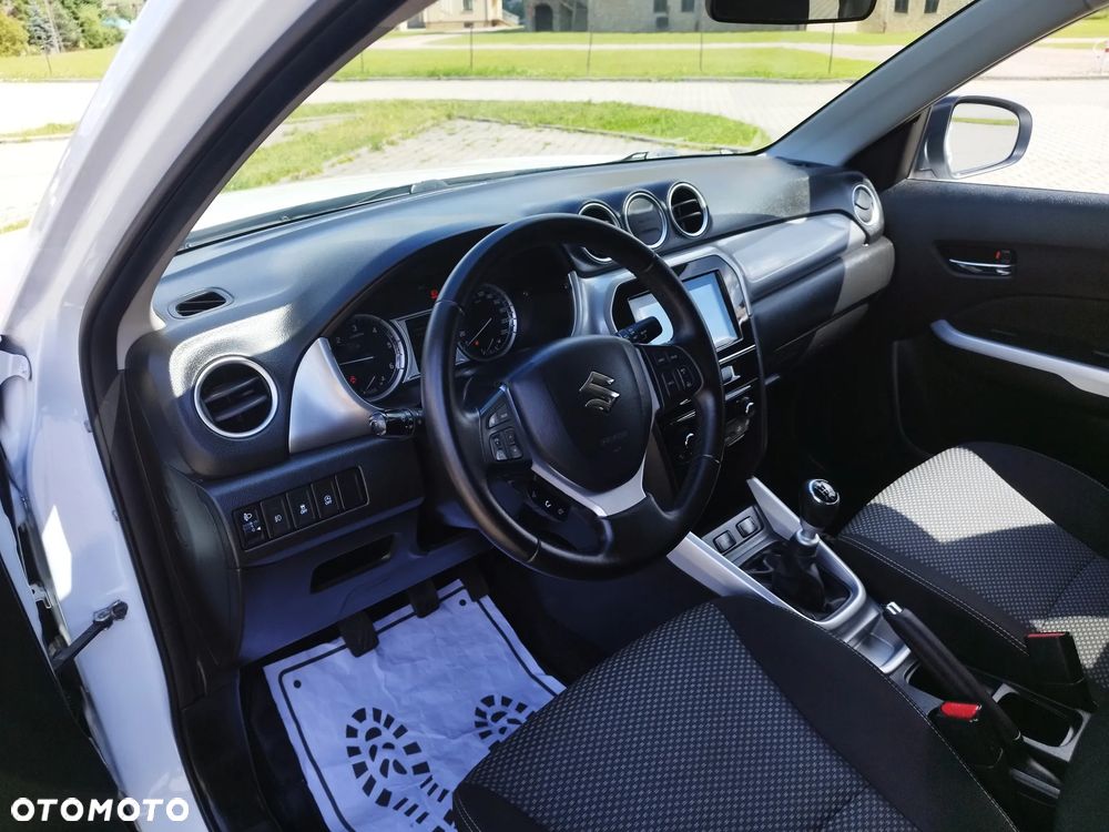 Suzuki Vitara 1.6 DDiS (4x2) Comfort - 17