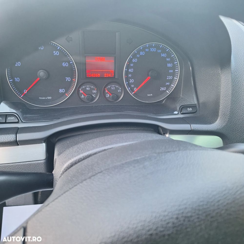 Volkswagen Jetta - 14