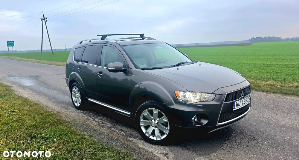 Mitsubishi Outlander 2.4 Instyle NAVI EU5 CVT - 3