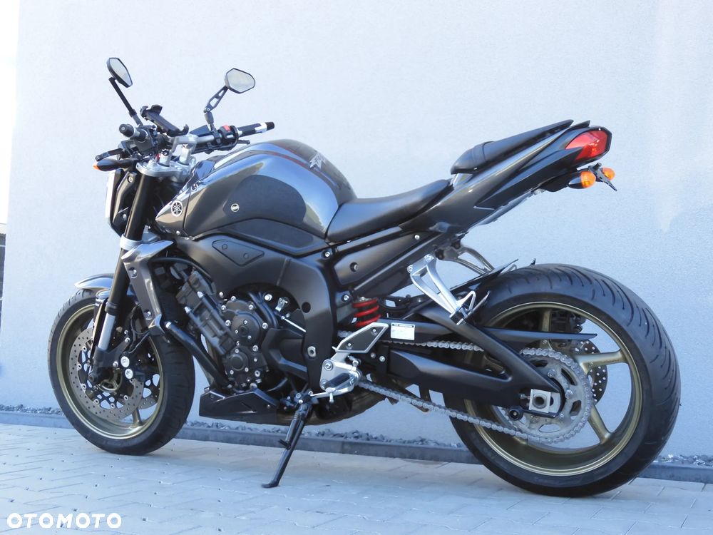 Yamaha FZ - 37