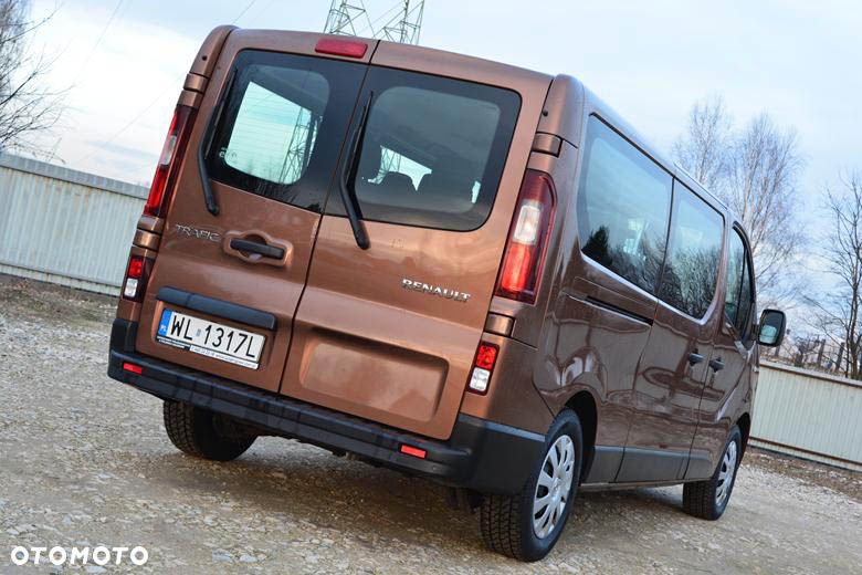 Renault Trafic Grand 1.6 dCi - 4