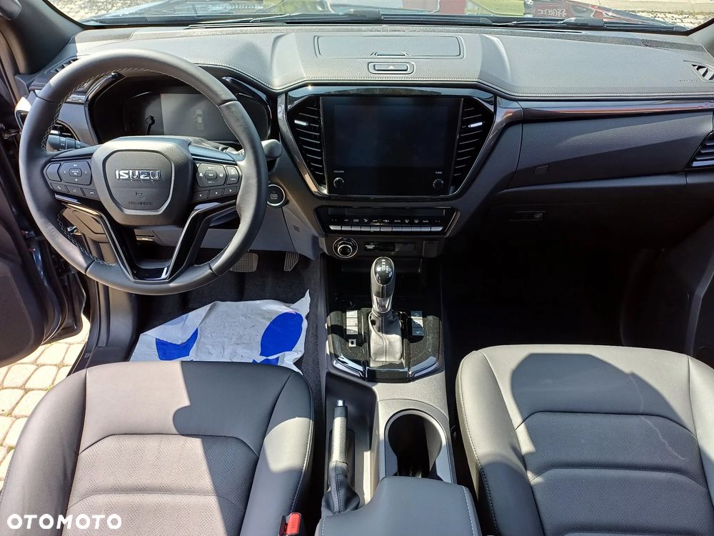 Isuzu D-Max 1.9 DC LSE - 11