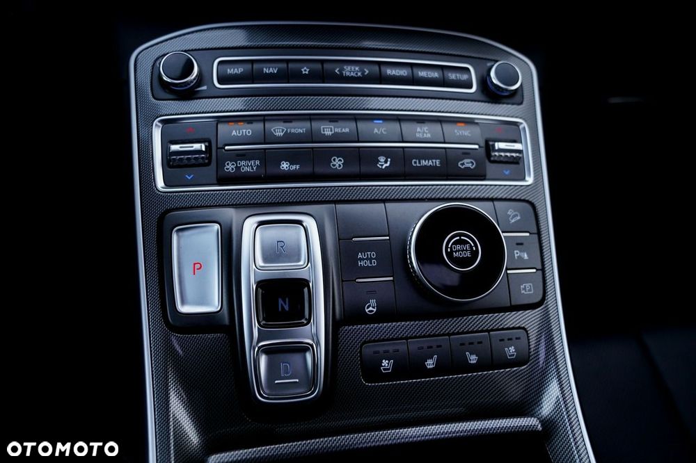 Hyundai Santa Fe - 25
