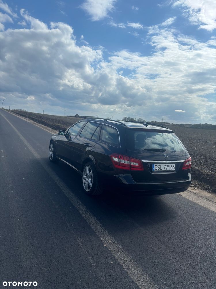 Mercedes-Benz Klasa E 250 CDI BlueEff Elegance - 4