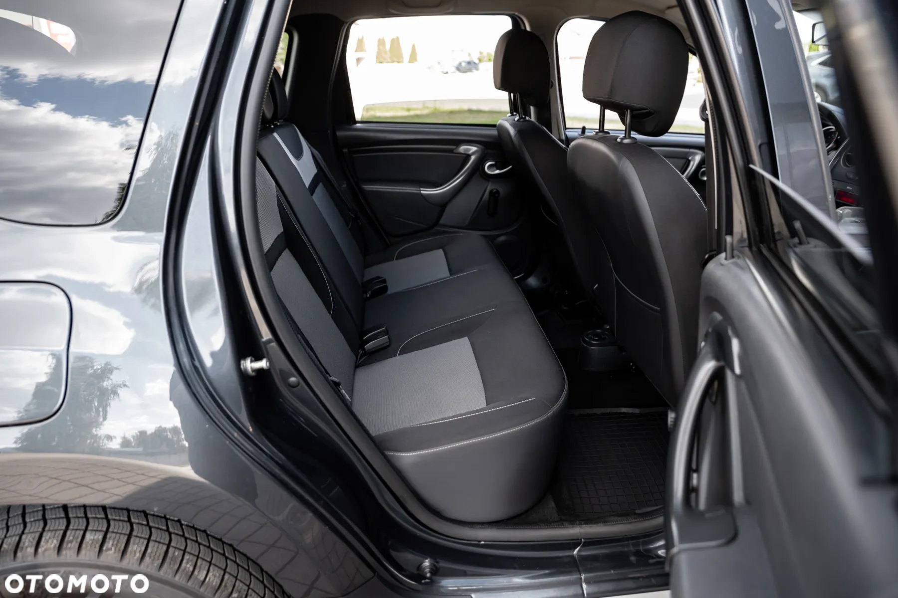 Dacia Duster 1.6 SCe Laureate S&S - 19