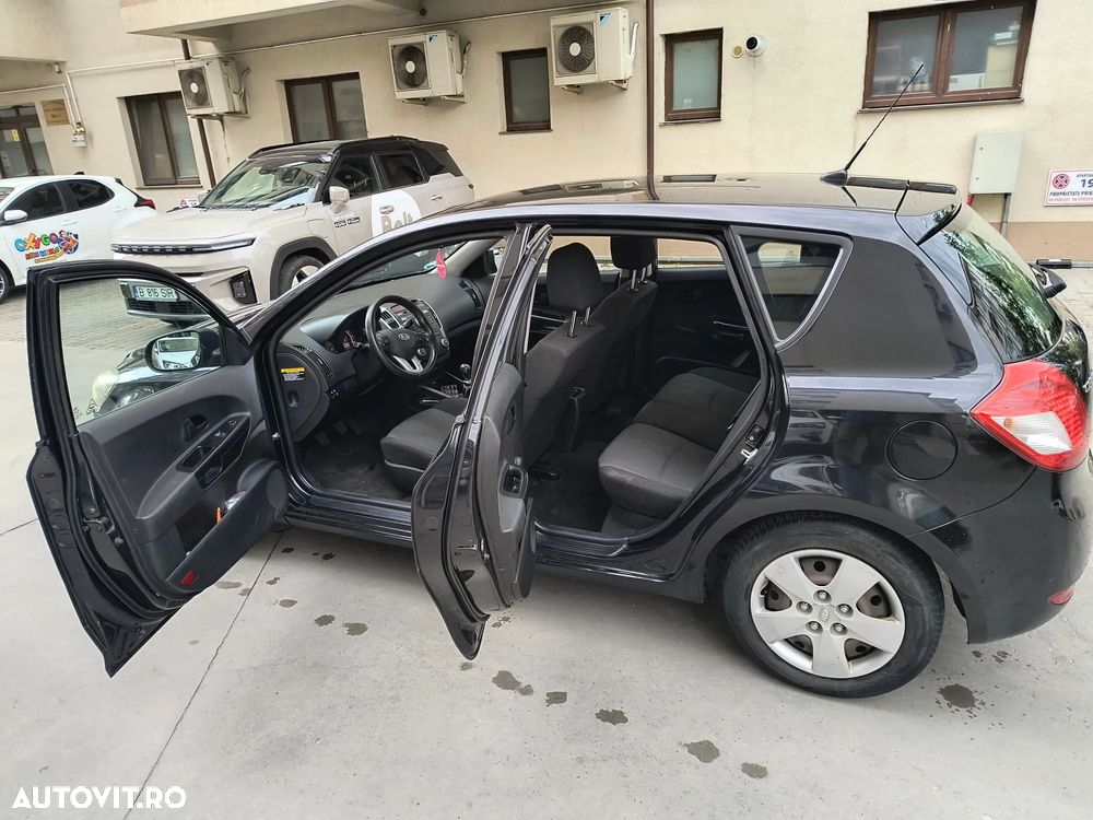 Kia Ceed Cee'd 1.6 DSL City - 5