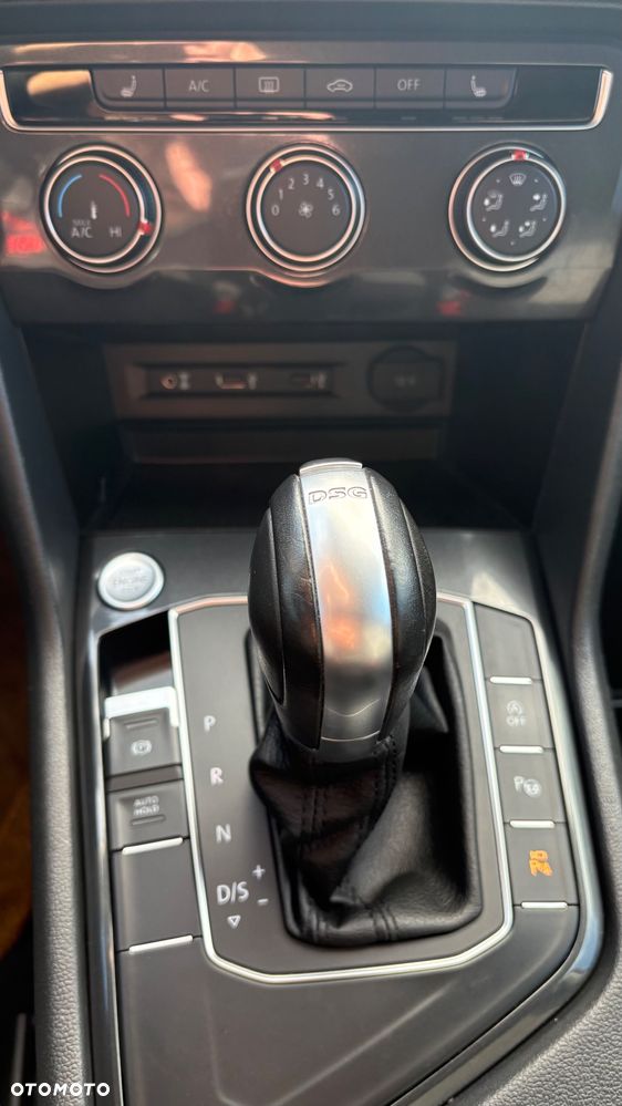 Volkswagen Tiguan - 35