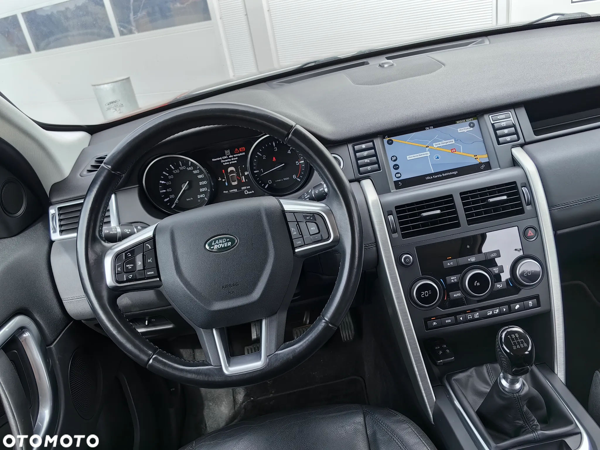 Land Rover Discovery Sport 2.0 TD4 HSE Luxury - 10