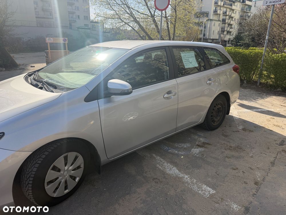 Toyota Auris 1.33 VVT-i Active - 2
