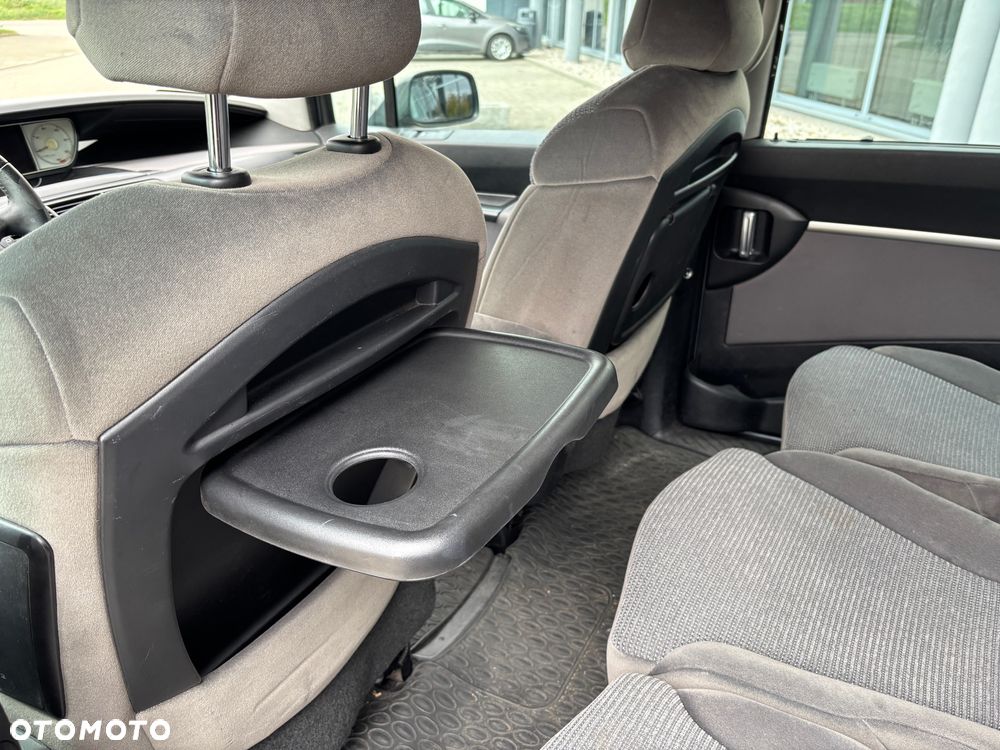 Peugeot 807 2.0 HDi Premium - 30