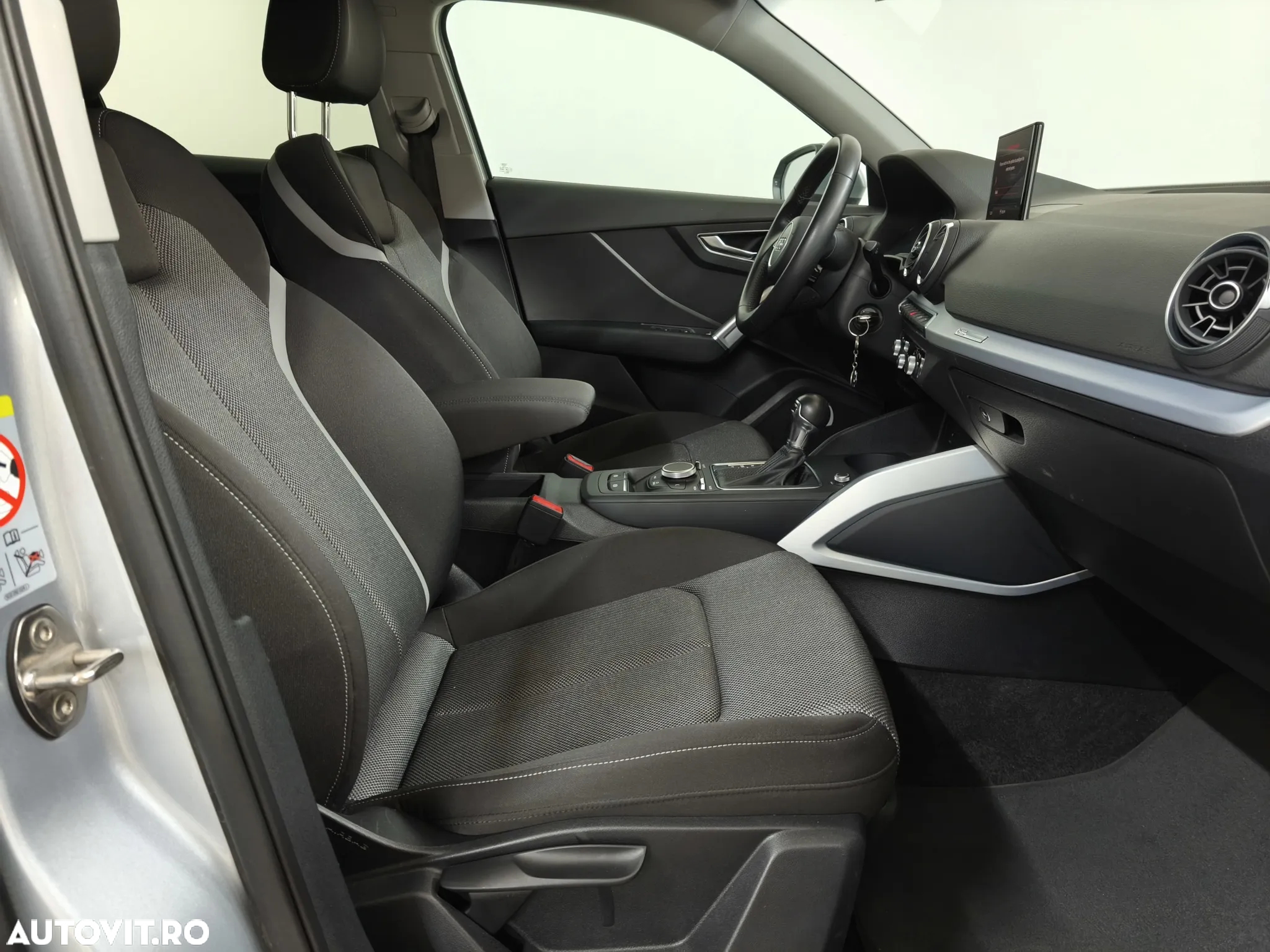 Audi Q2 1.6 30 TDI S tronic Design - 19